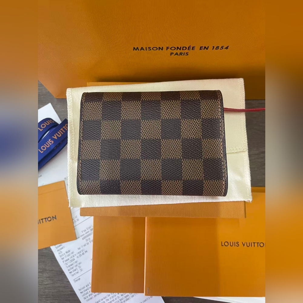 Louis Vuitton Victorine Wallet - Picture 2 of 11